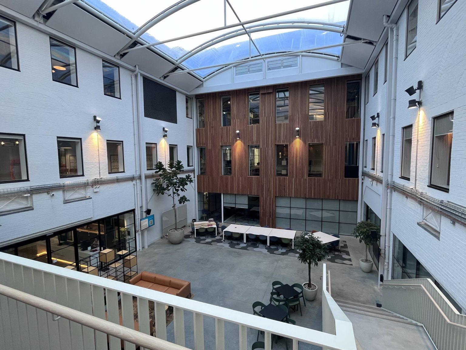 Institution of Engineering and Technology